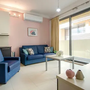 Modern Stylish - 2 Bedroom & 2 Bathroom - Spinola Bay, St Julians Appartement